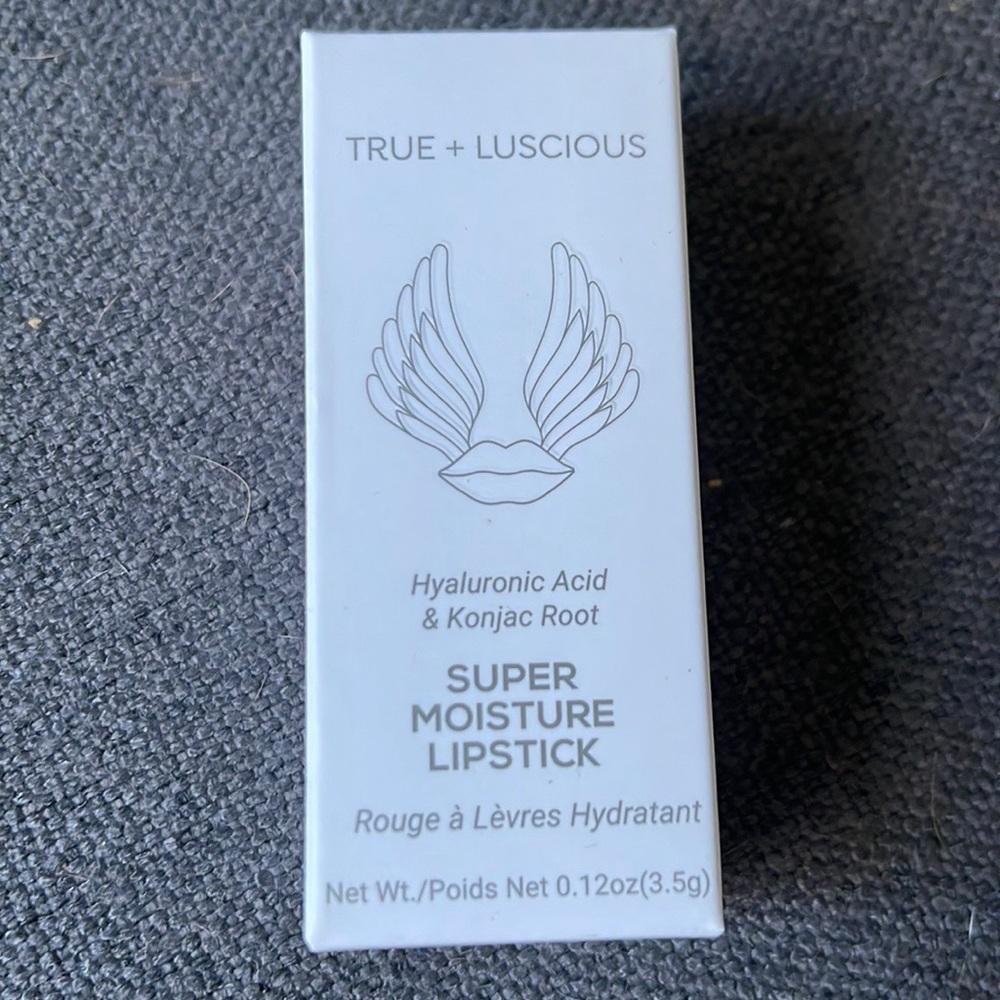 True and luscious Lipstick Vintage Rose